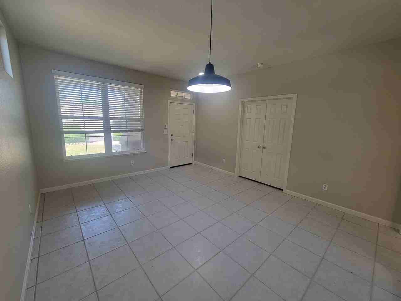8624 Banton Cir - Photo 4 of 18