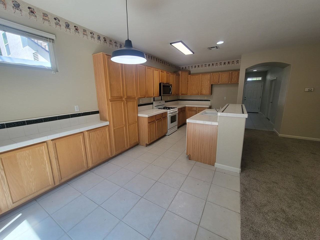 8624 Banton Cir - Photo 5 of 18