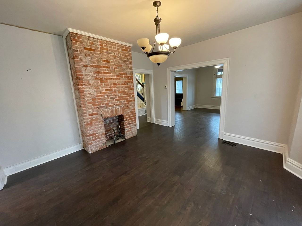 1104 Cornell St - Photo 3 of 20