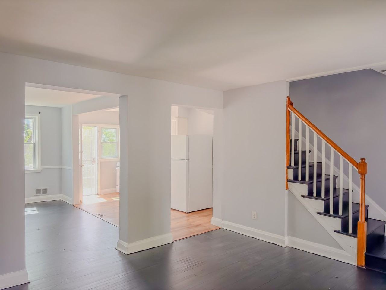 5967 Glen Falls Ave - Photo 3 of 29