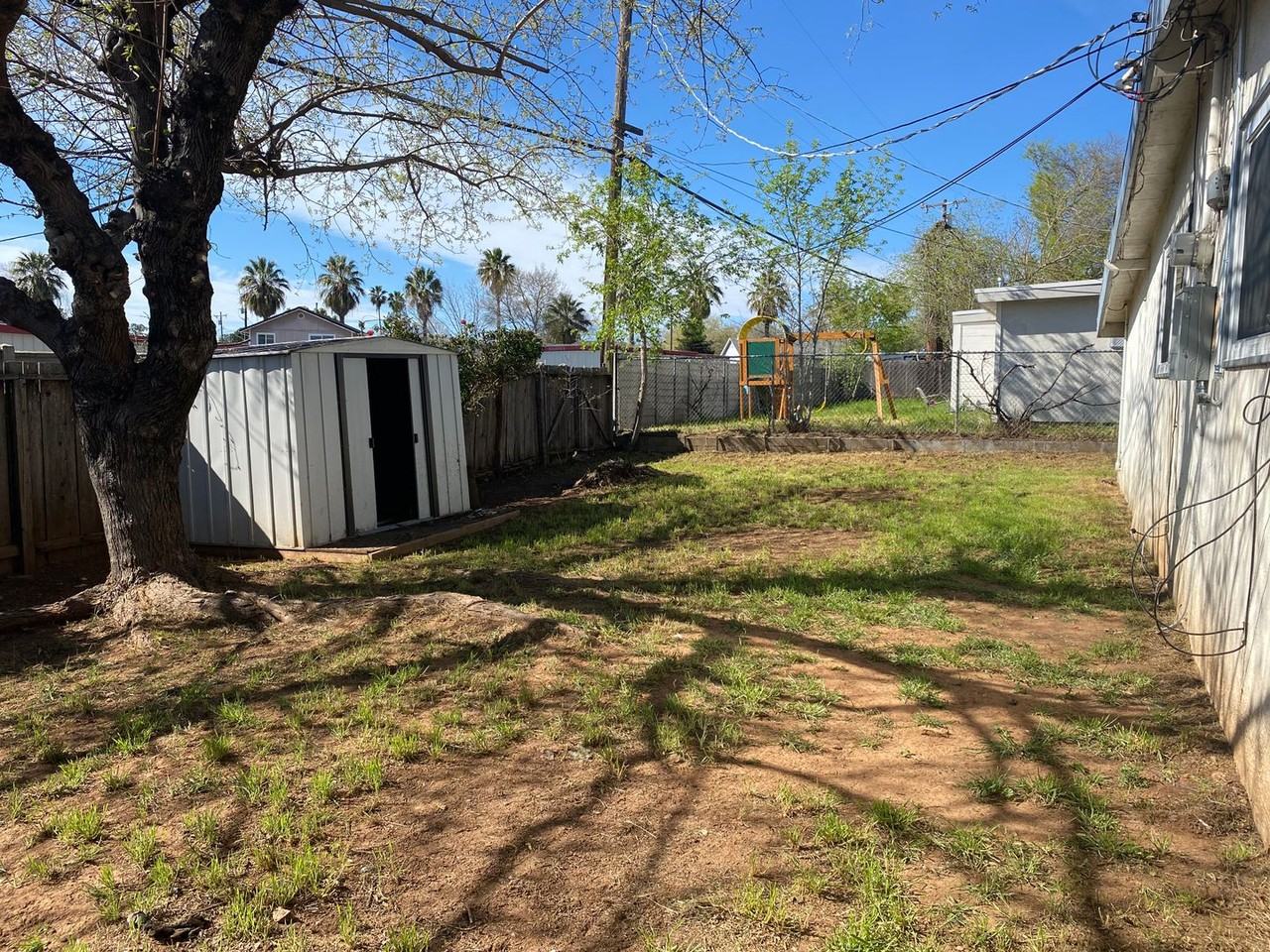 127 Morningstar Ave - Photo 3 of 14