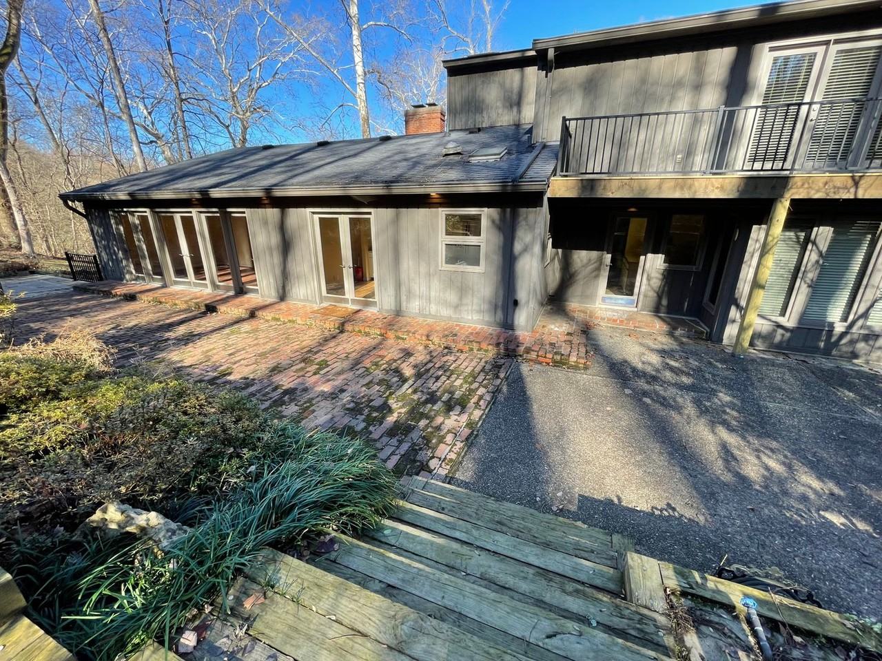 3400 Woodside Rd - Photo 3 of 38