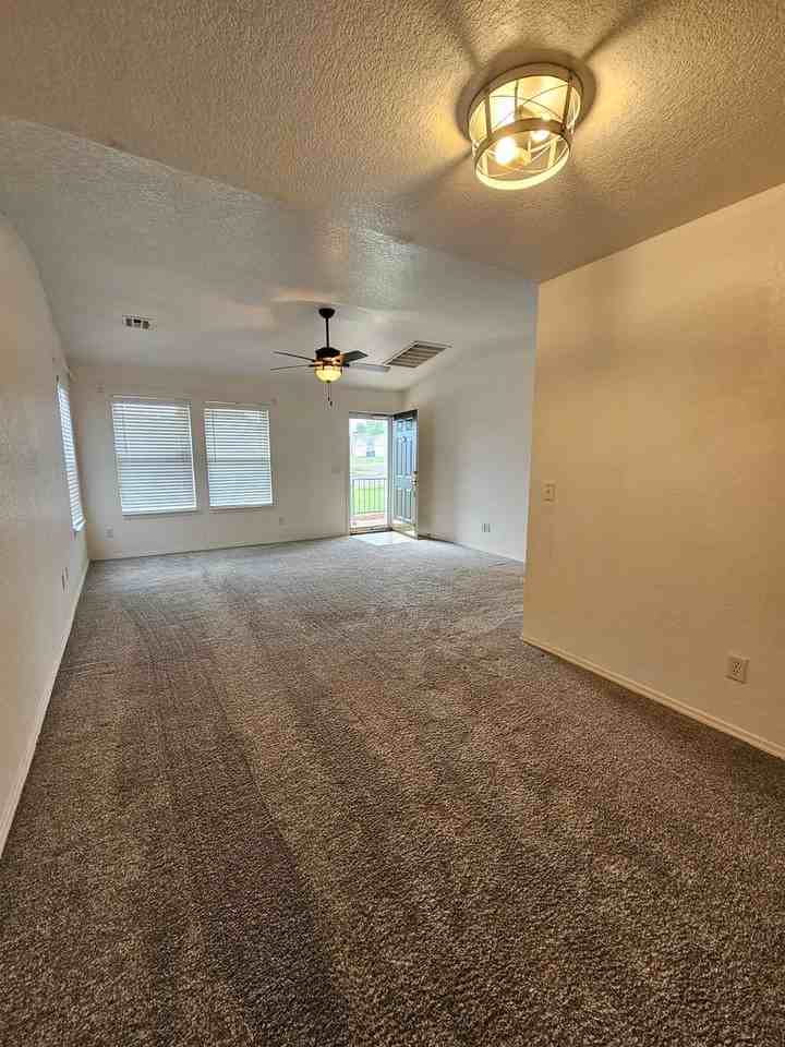 2400 Desert Willow Ter - Photo 7 of 14