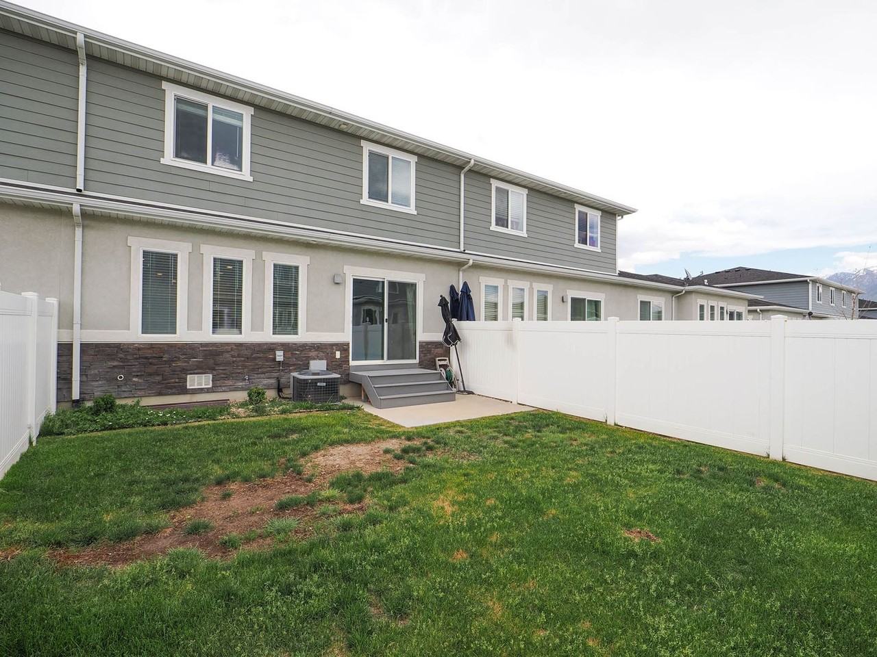 1393 W Stewart Falls Dr - Photo 4 of 40
