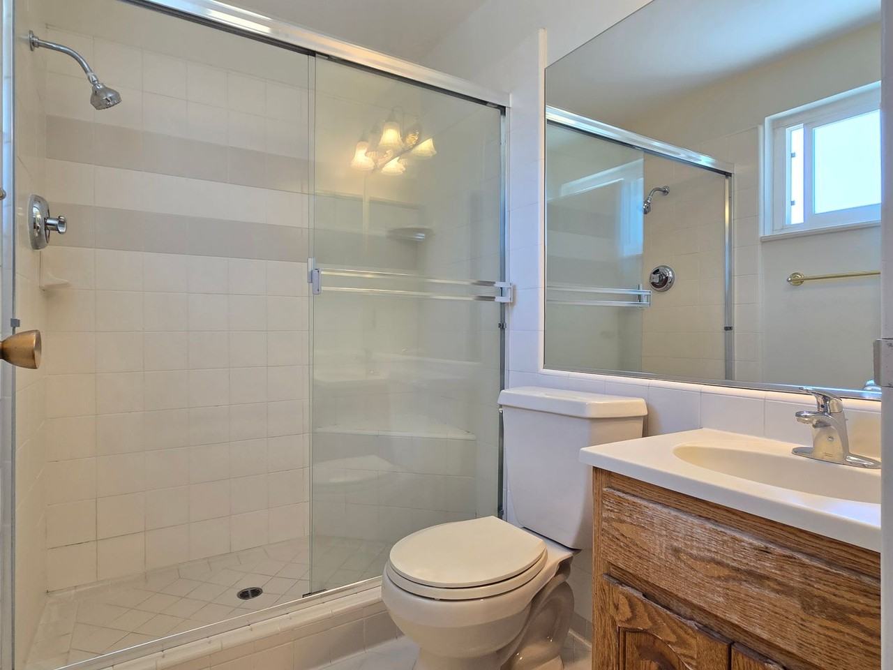 2756 Donovan Ave - Photo 7 of 9