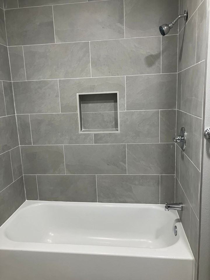 Newly Renovated Park Avenue Homes - Photo 4 of 5