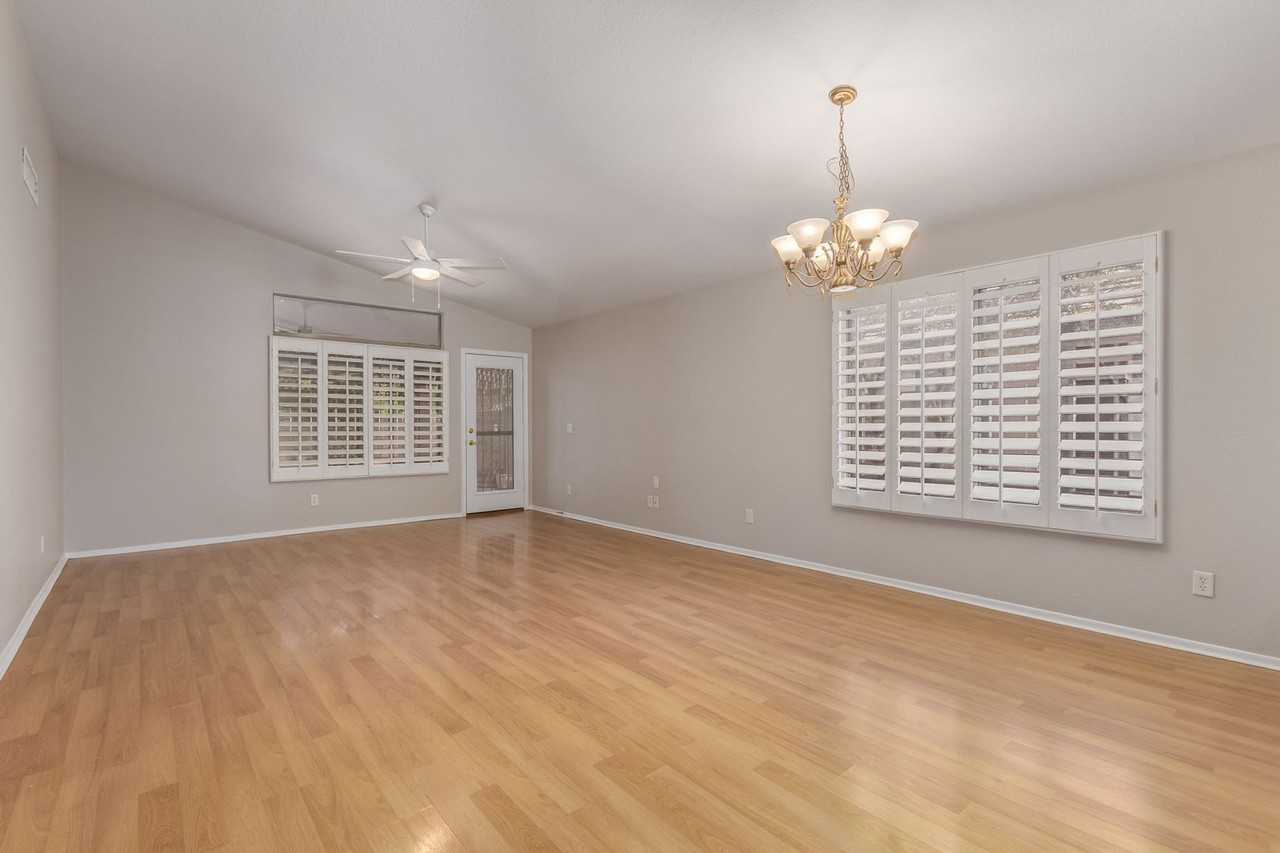 13949 N 133rd Dr - Photo 4 of 27