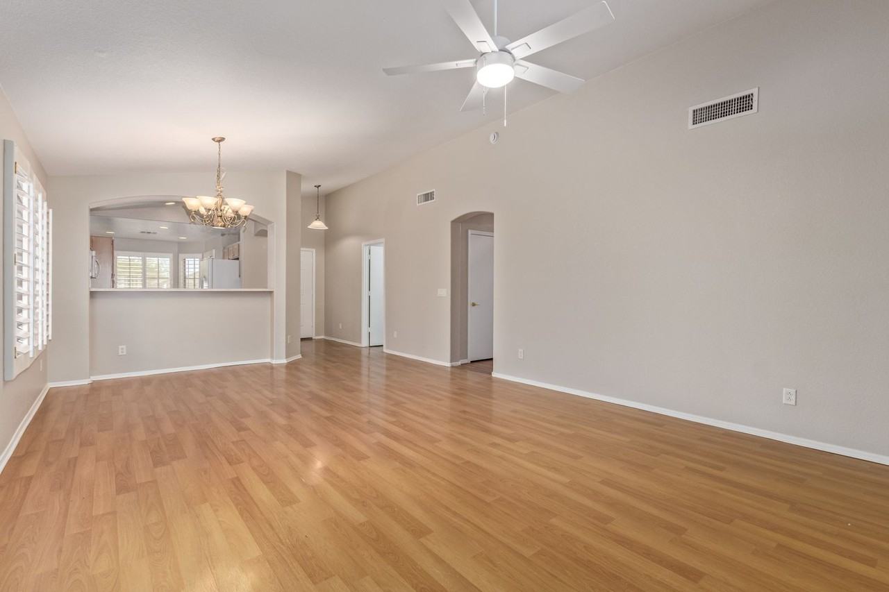 13949 N 133rd Dr - Photo 7 of 27