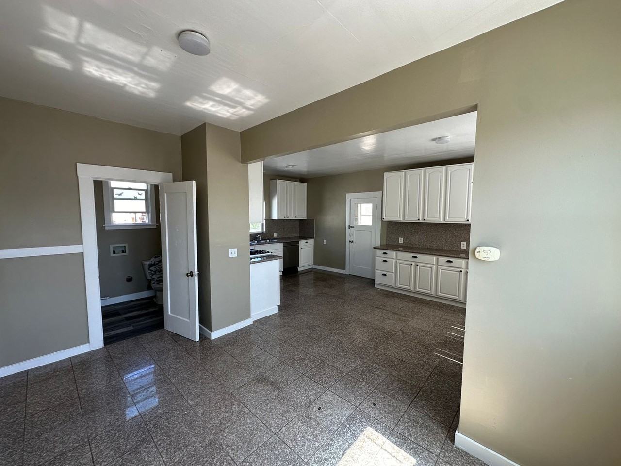 40 Rutland St - Photo 2 of 16