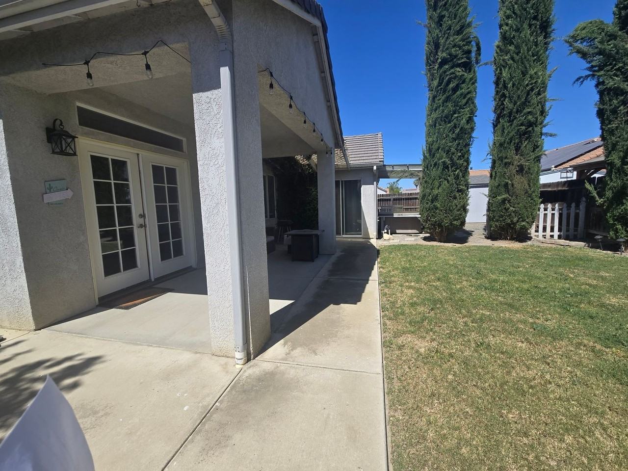 1576 Castle Way - Photo 2 of 16