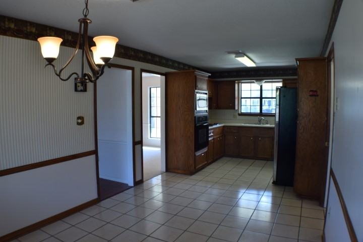 517 Green Hills Rd - Photo 3 of 35