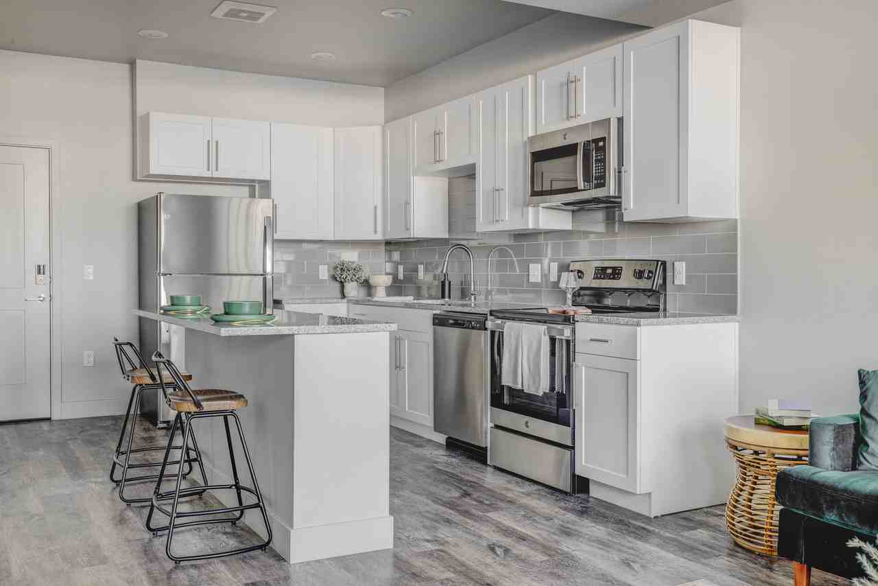 Copper 87 - Photo 4 of 44