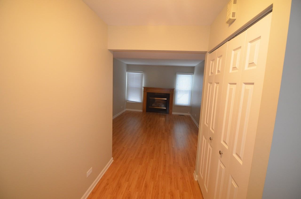 2073 Dorval Dr - Photo 3 of 10