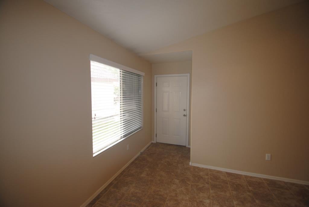 1478 W Vaughn Ave - Photo 3 of 14