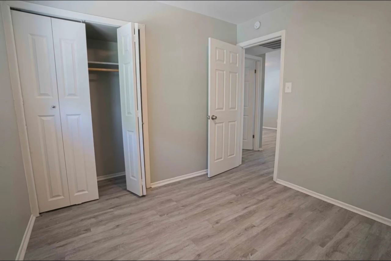 1202 S 4th St #3 - Photo 3 of 6