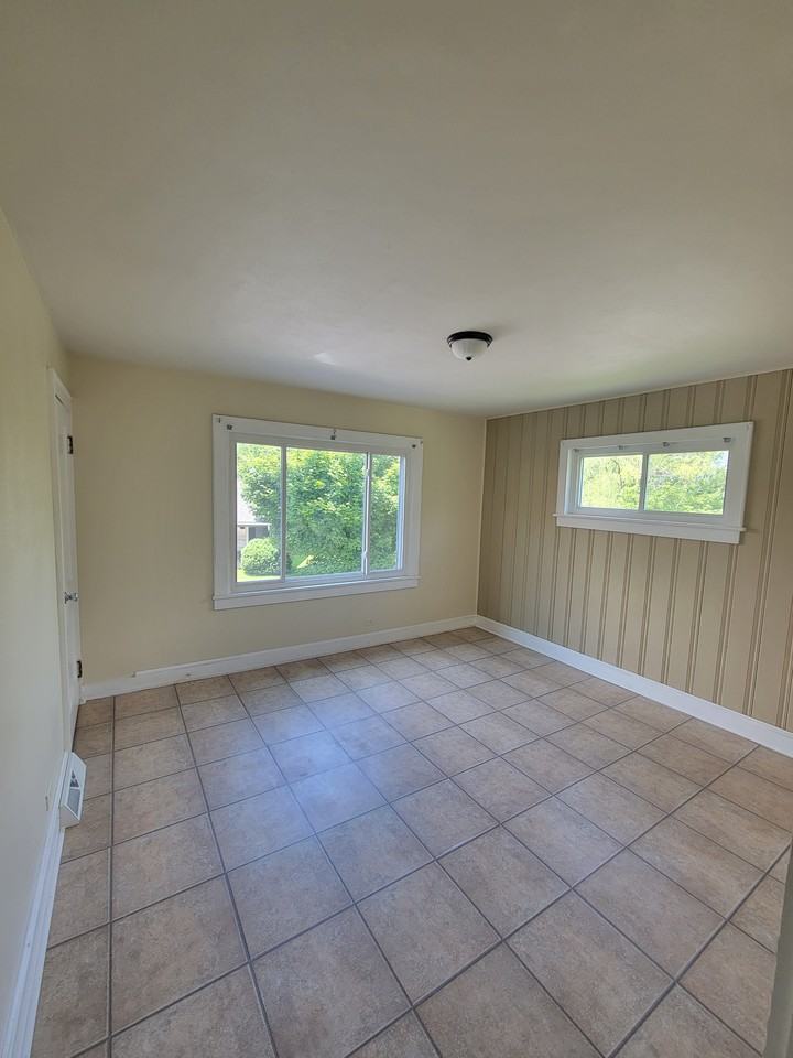 363 Spring St #NA - Photo 2 of 18