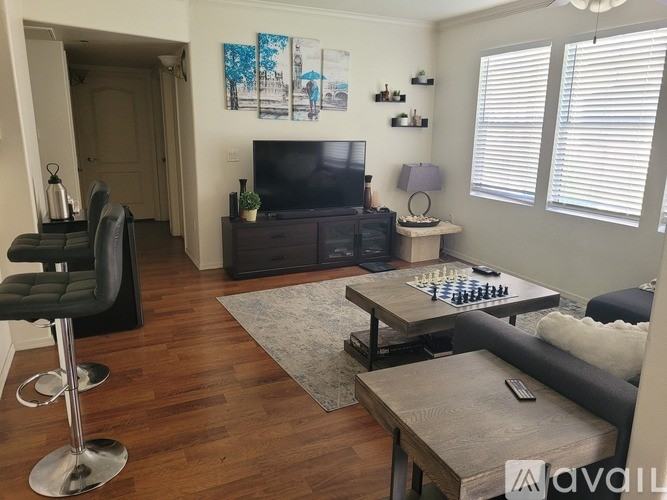 2134 E Broadway Rd #1011BR1 - Photo 4 of 11