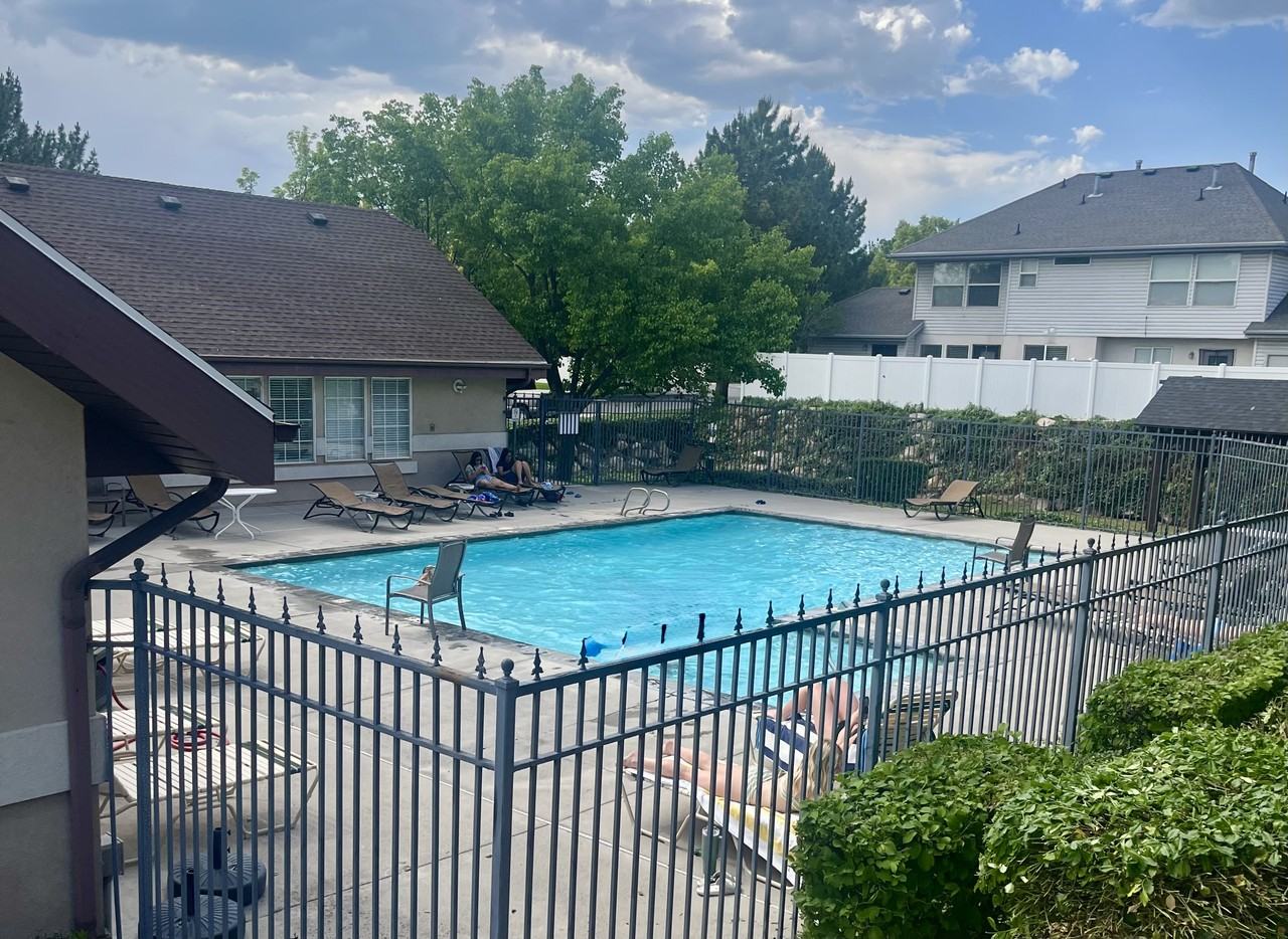 1405 S 1020 W - Photo 2 of 17