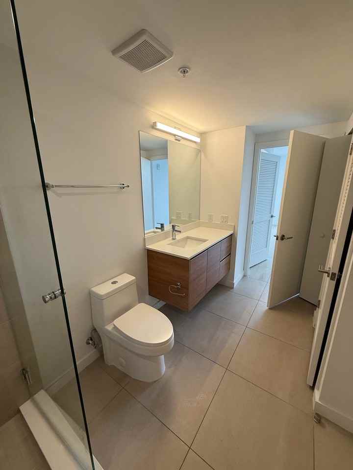 1425 Northwest 15th Street #303 - Photo 4 of 7