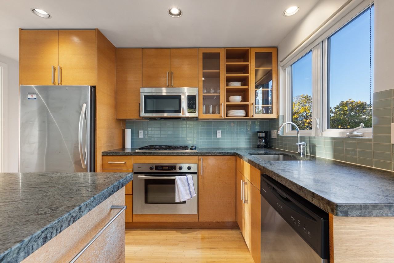 1540 Haro Street - Photo 10