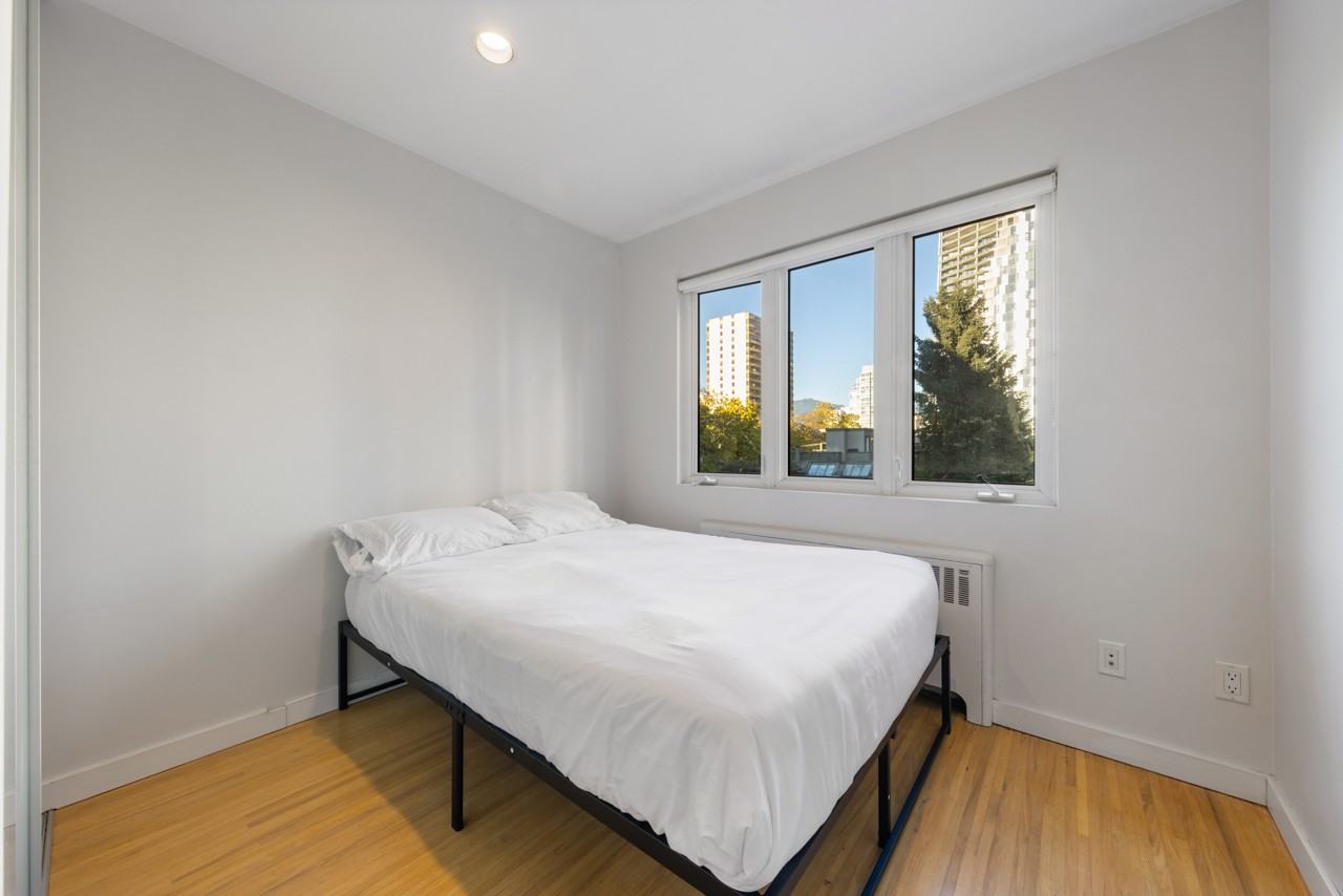 1540 Haro Street - Photo 13