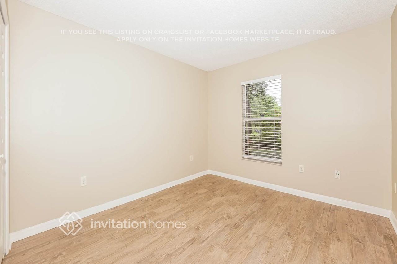 7314 Carillon Ave - Photo 6 of 9