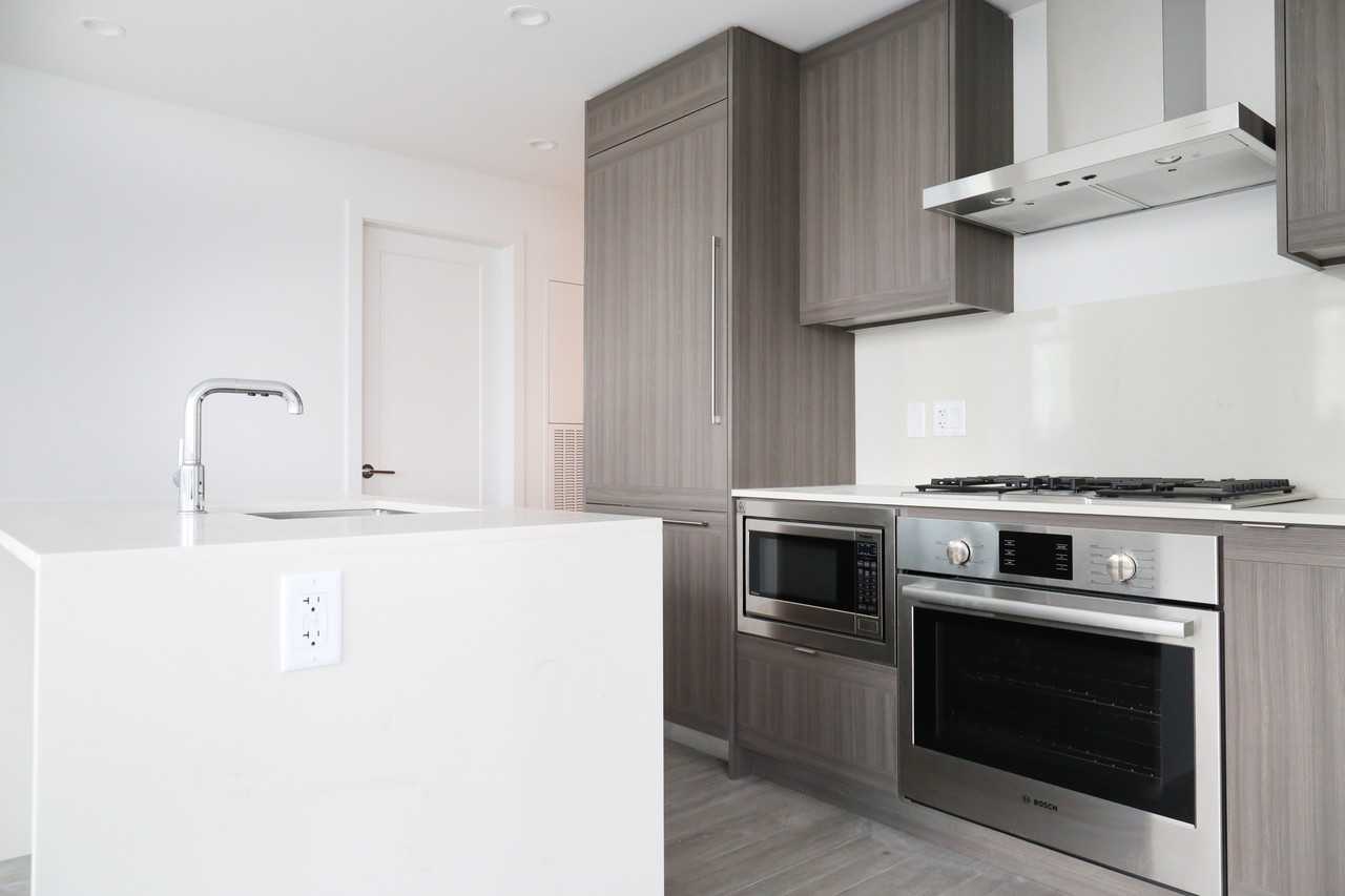 Lumina - Photo 3 of 19