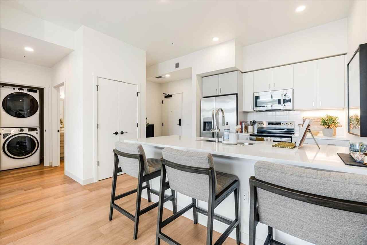 The Steward - Photo 4 of 50