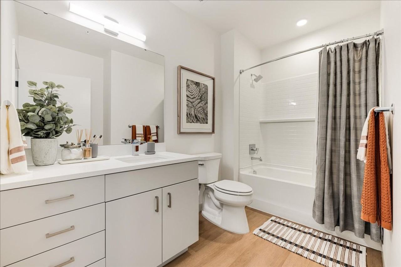 The Steward - Photo 6 of 50