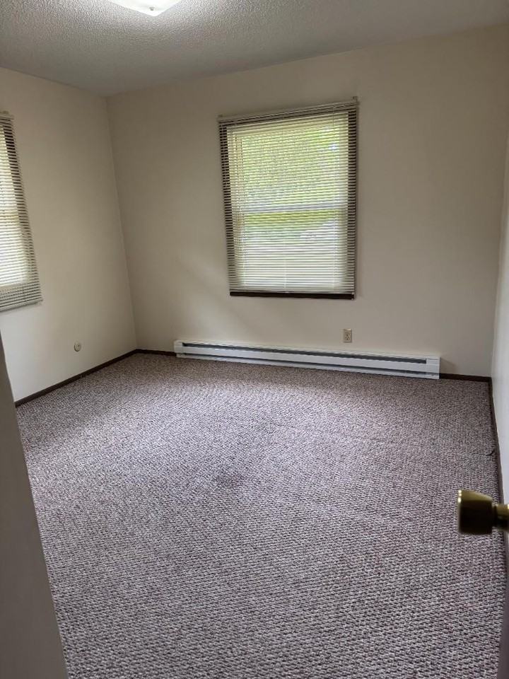 3138 Birchwood St - Photo 3 of 10