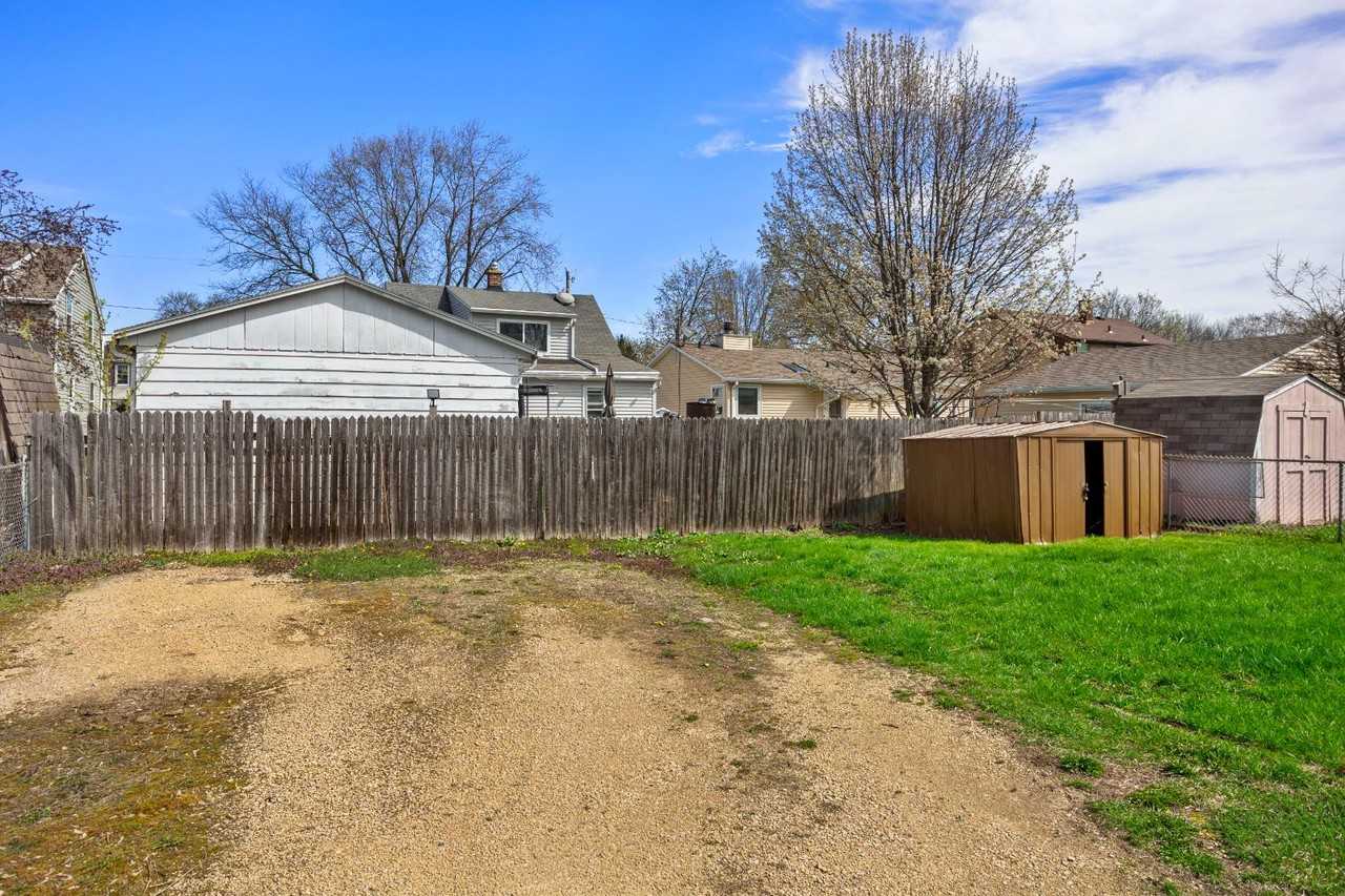 816 Roosevelt Street - Photo 2 of 15