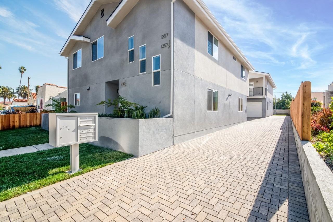 1255 - 1257 1/2 W 8th Street - Photo 4 of 30