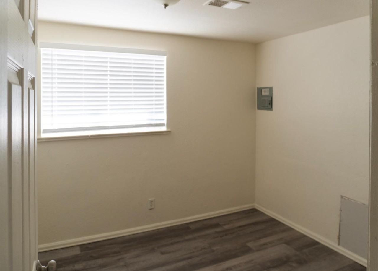 1152 S Quivas St - Photo 6 of 10