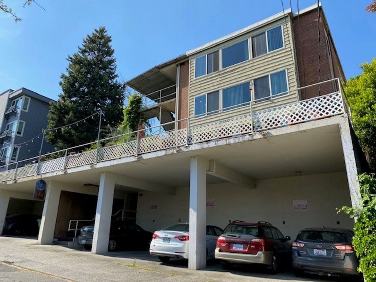 Valcrest Apartments - Photo 3 of 26