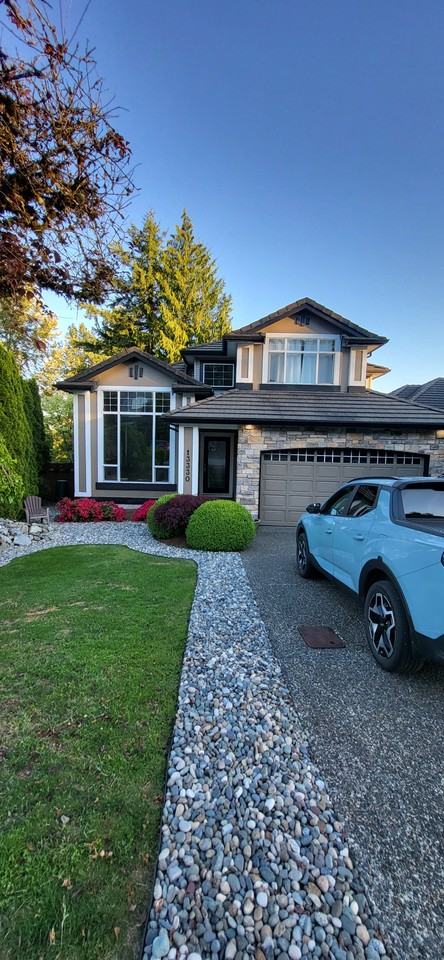 13330 McCauley Crescent - Photo 3 of 27