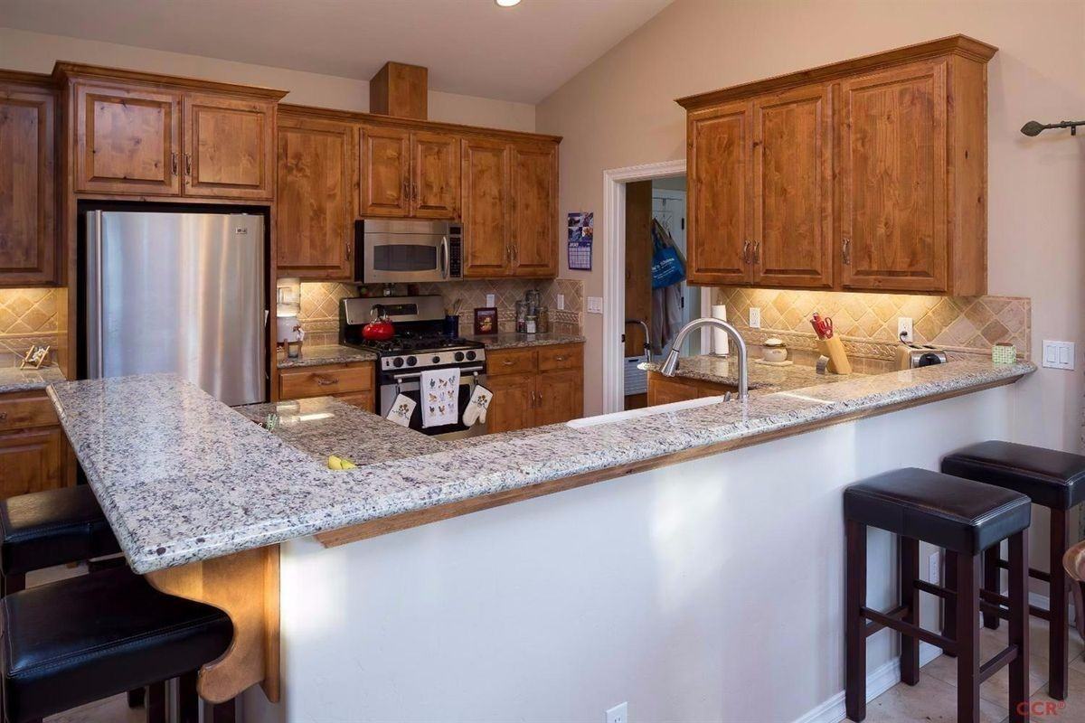 2041 Idyllwild Pl - Photo 3 of 12