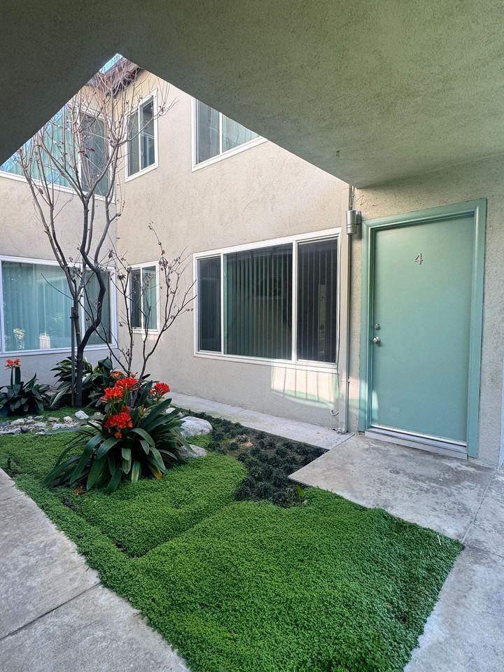 4327 Inglewood Blvd - Photo 4 of 6