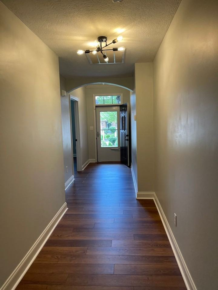 162 River Garden Ct - Photo 3 of 21