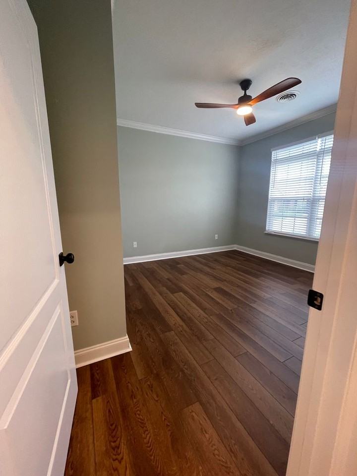 162 River Garden Ct - Photo 5 of 21
