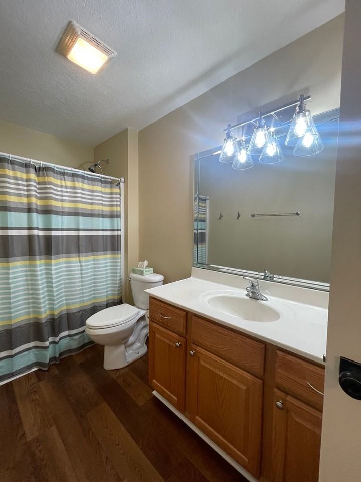 162 River Garden Ct - Photo 7 of 21