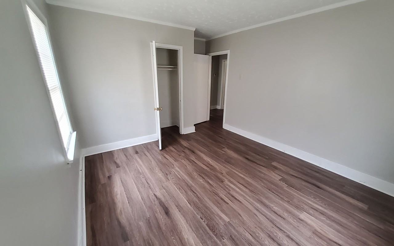 1895 S Lauderdale St - Photo 2 of 9