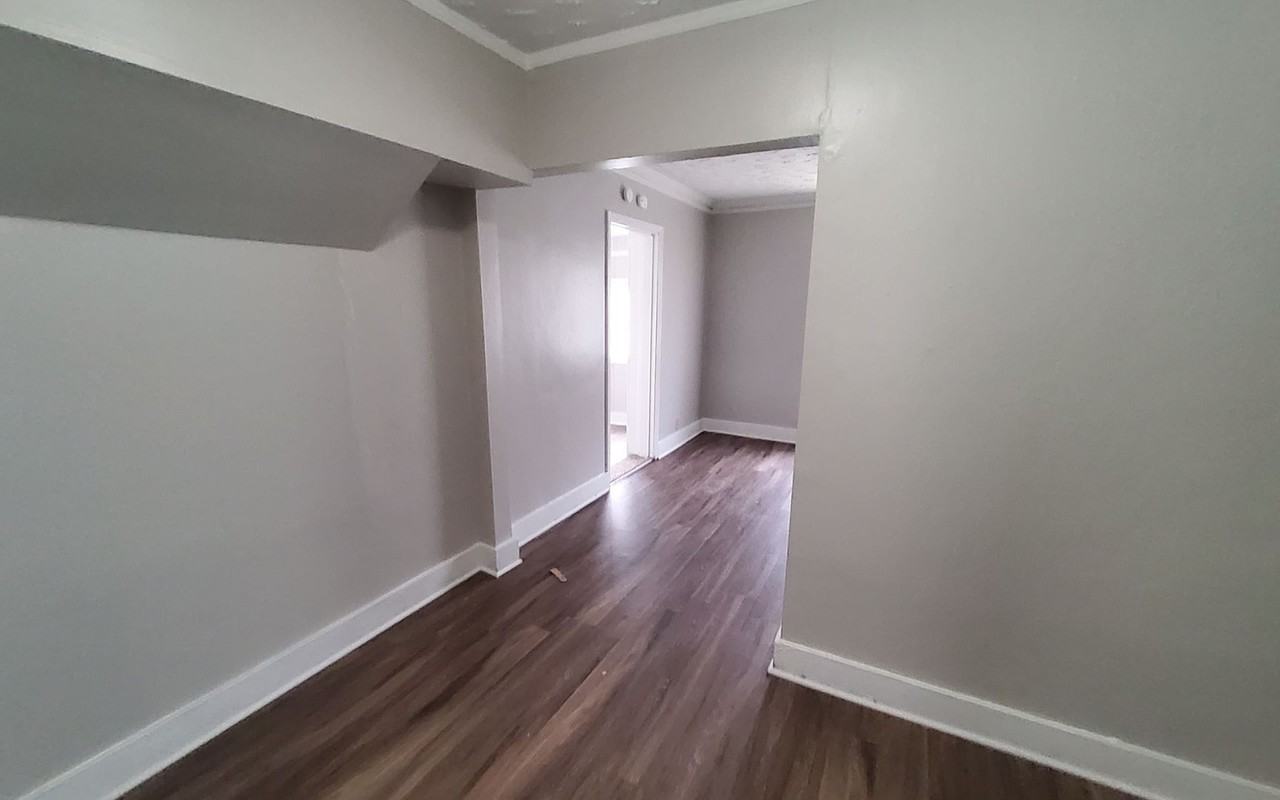 1895 S Lauderdale St - Photo 6 of 9