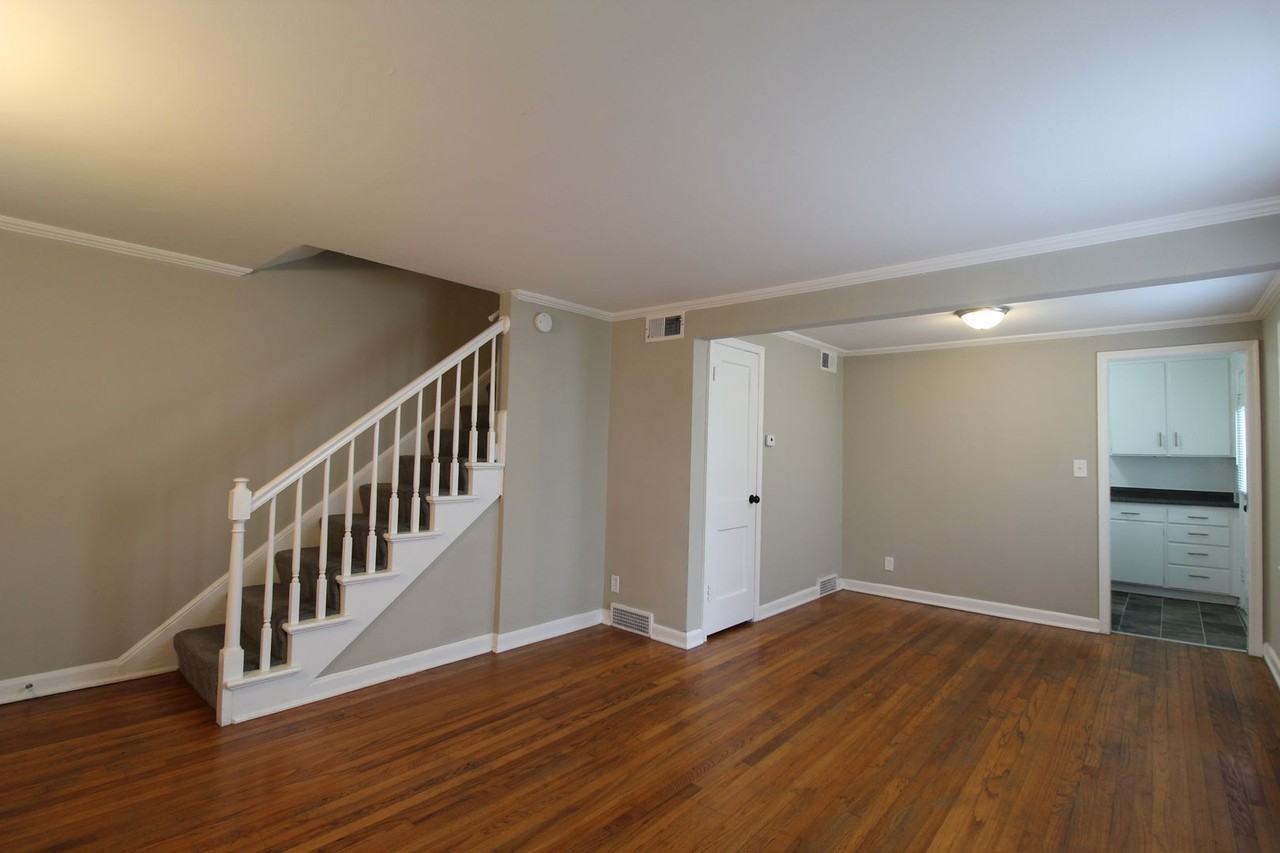 310 E 26th Ave - Photo 3 of 11