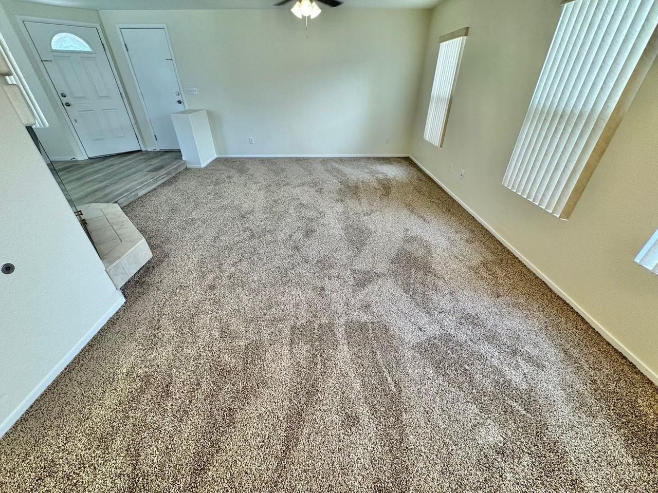 932 Ribbon Grass Ave - Photo 2 of 34