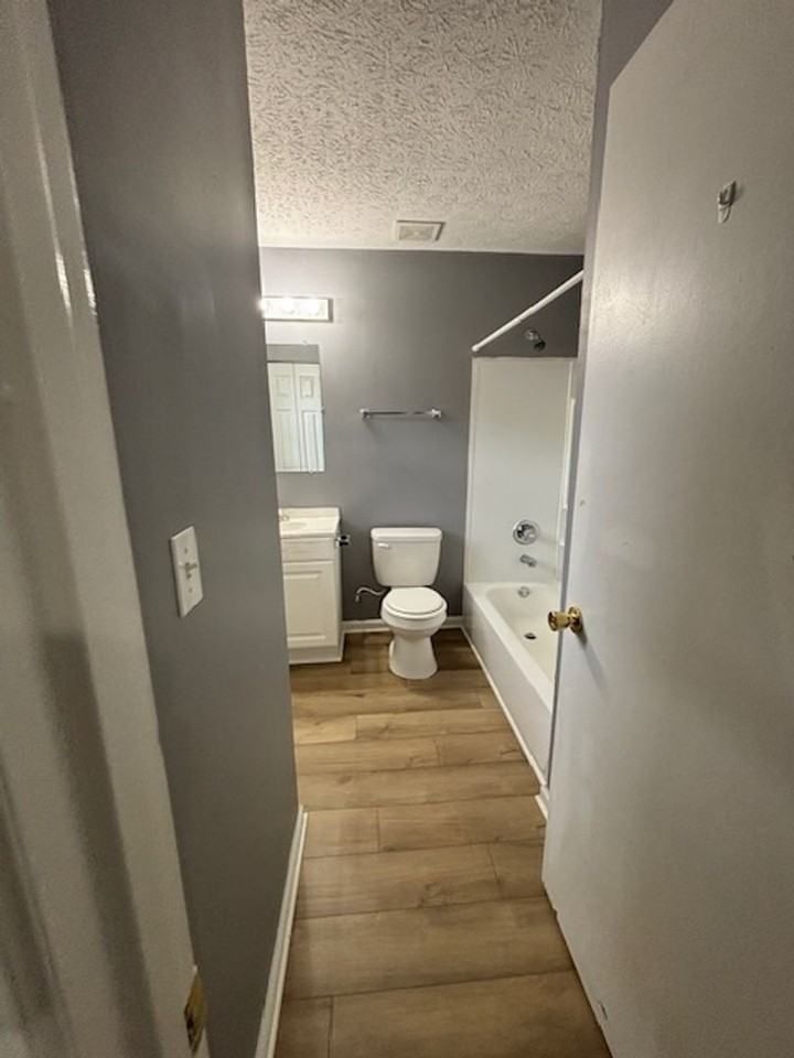 433 Wood Creek Dr. - Photo 7 of 22