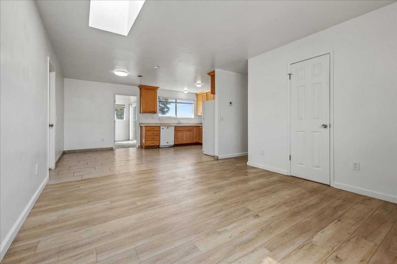 1711 Yosemite St - Photo 5 of 26