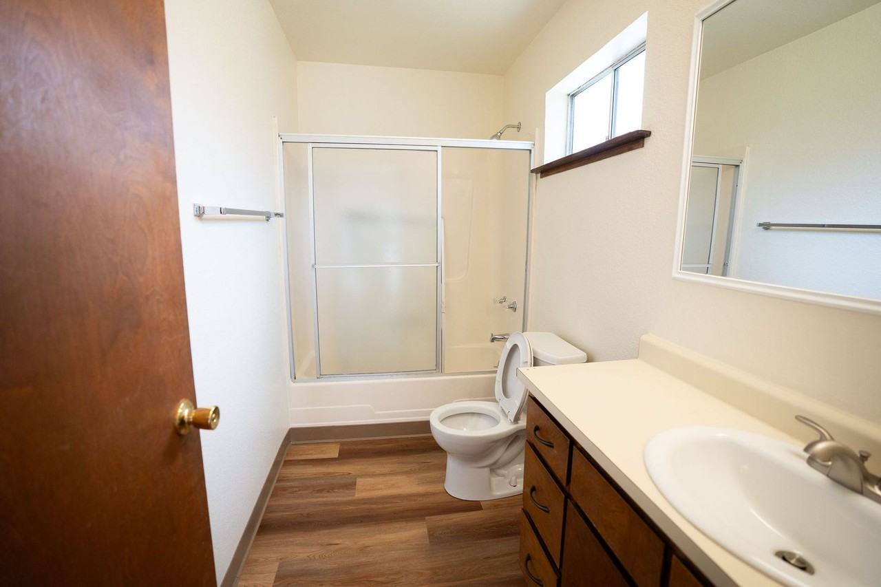 2709 Green Briar Ln #A - Photo 5 of 11
