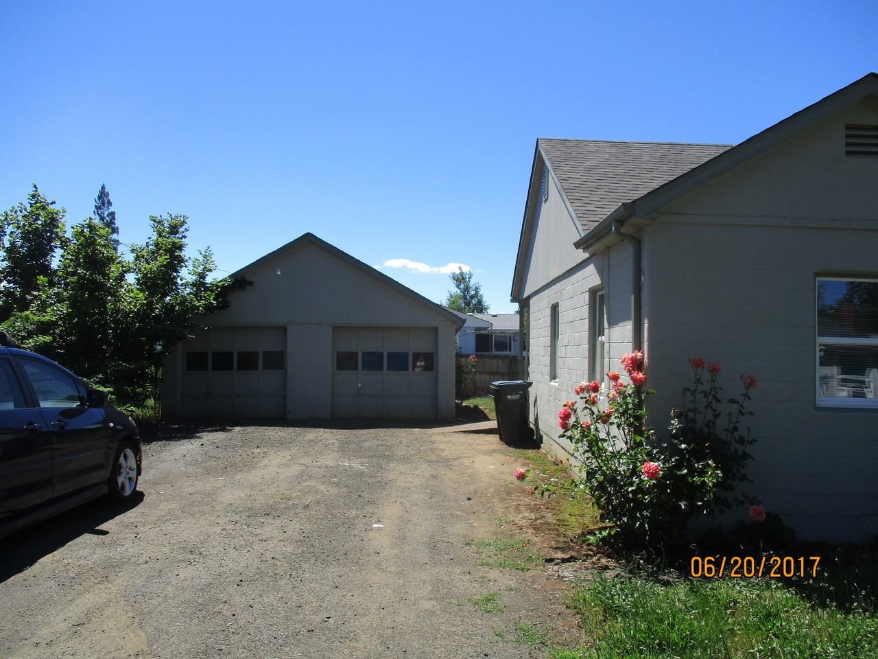 442 W Fair St - Photo 2 of 10