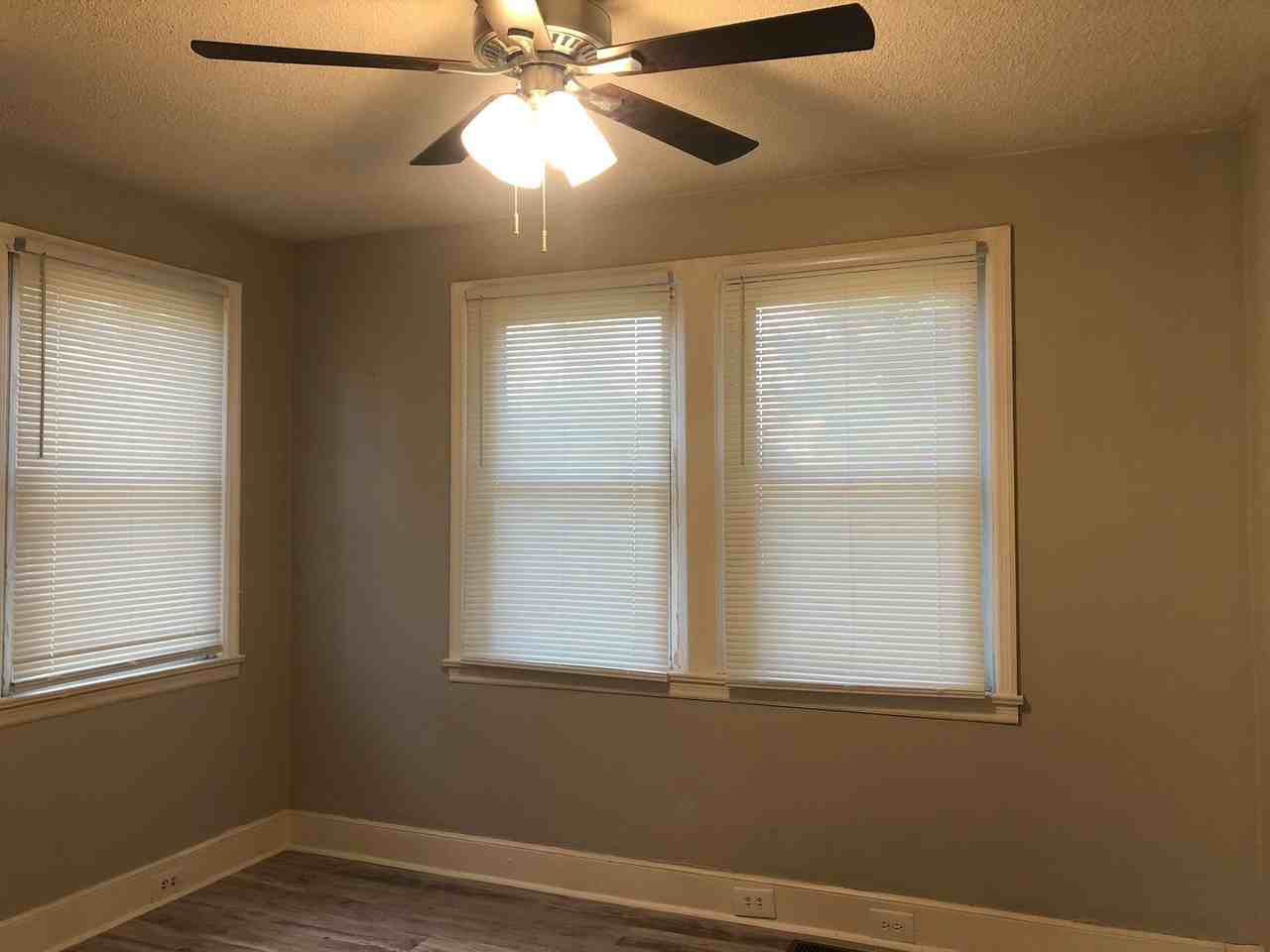 1109 Poston Cir - Photo 7 of 12