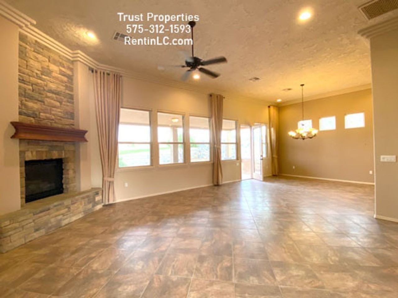 1932 Lone Tree Ln - Photo 3 of 19